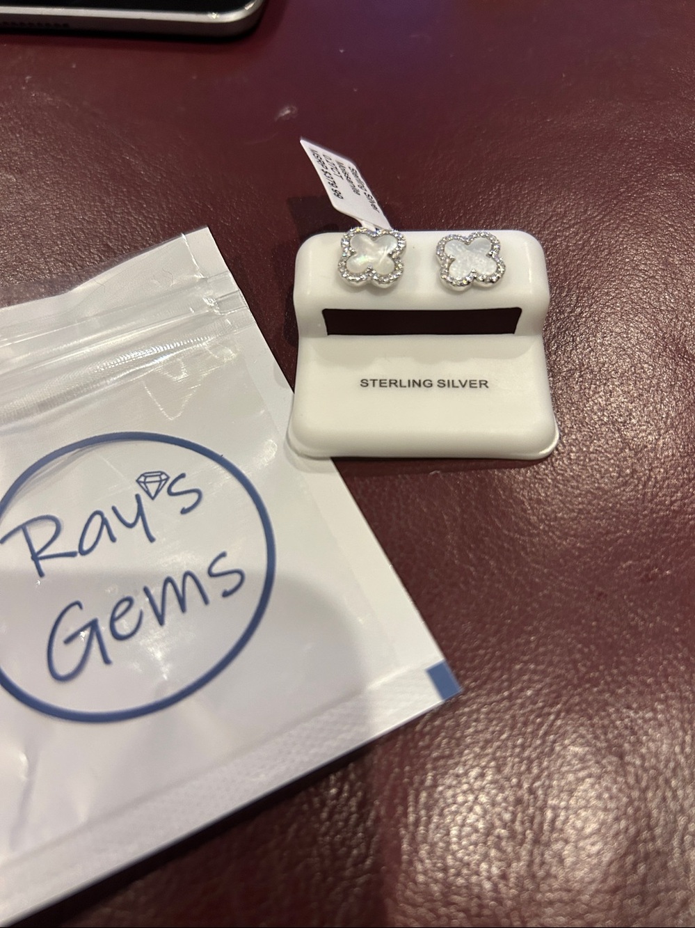 925 Silver 10MM Mother-of-Pearl & Moissanite Clover Push Back Stud Earrings - Picture 5 of 6